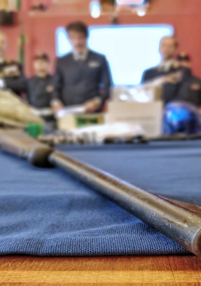 Sequestrate armi, munizioni e droga a margine dell'arresto di un 23enne italiano