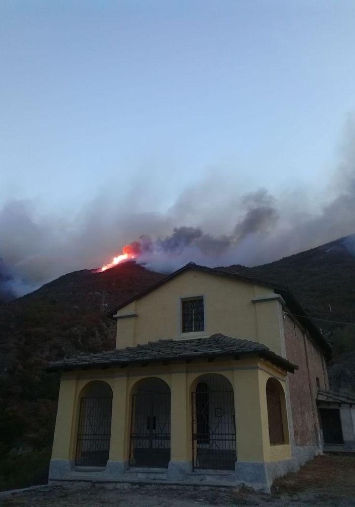 Della Valle e Scibona del M5S:&quot;Governo e Regione inermi di fronte agli incendi in Piemonte&quot;