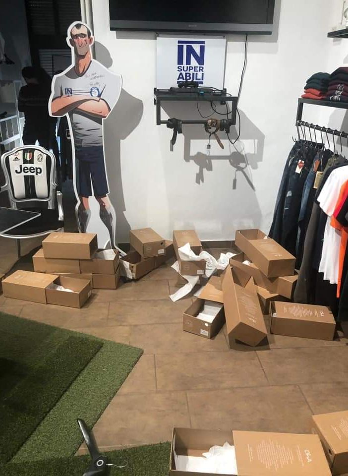 A Torino furto all'Insuperabili Shop, il negozio della scuola atleti calcio disabili