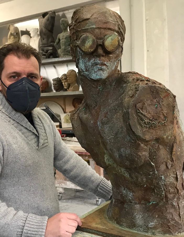 Lo scultore Gabriele Garbolino