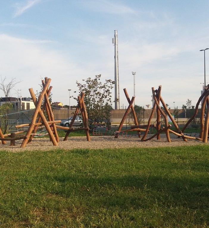 Un &quot;galeone&quot; nel Pav: &quot;Così i bambini giocano imparando la nostra arte&quot;