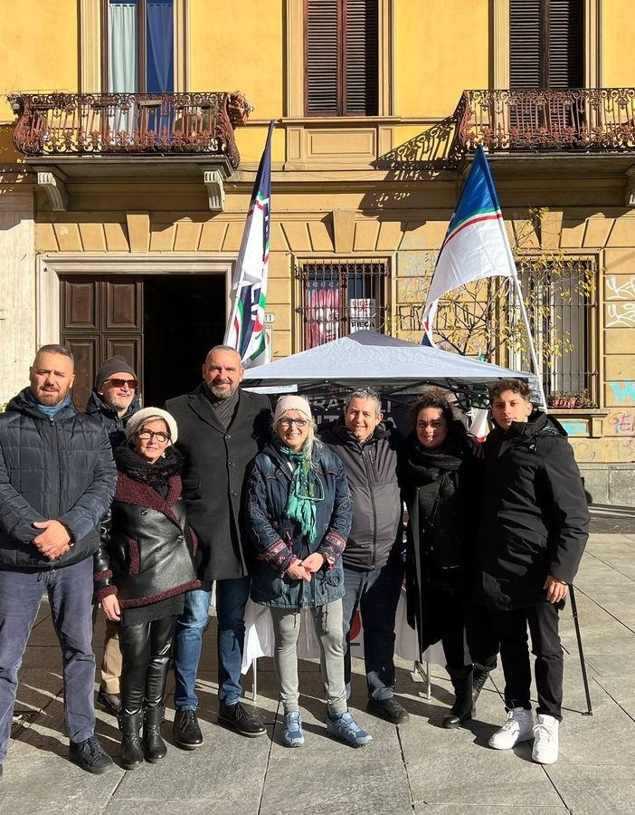 Aggressione al gazebo di Fratelli d'Italia in Piazza Santa Giulia