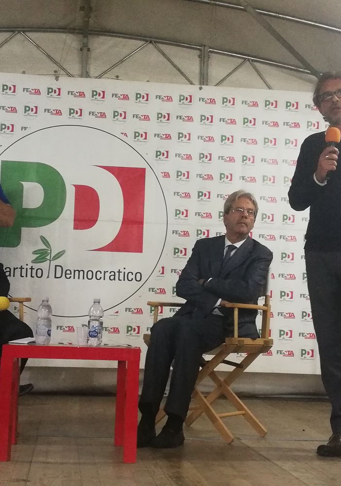 Festa Unità Torino, appello di Gentiloni a Chiamparino: &quot;Ricandidati per le elezioni regionali&quot; (FOTO)