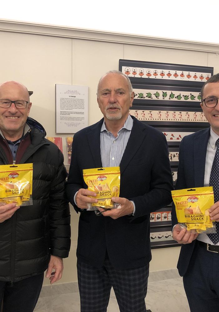Enzo Ghigo in visita al negozio Biraghi di Torino