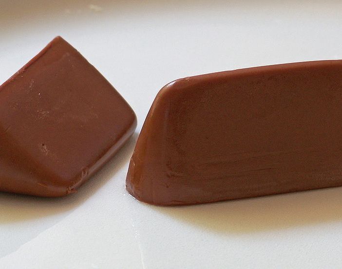 Michele Prochet: il papà del gianduiotto. La storia dell’inventore, poco conosciuto, del più famoso cioccolatino torinese
