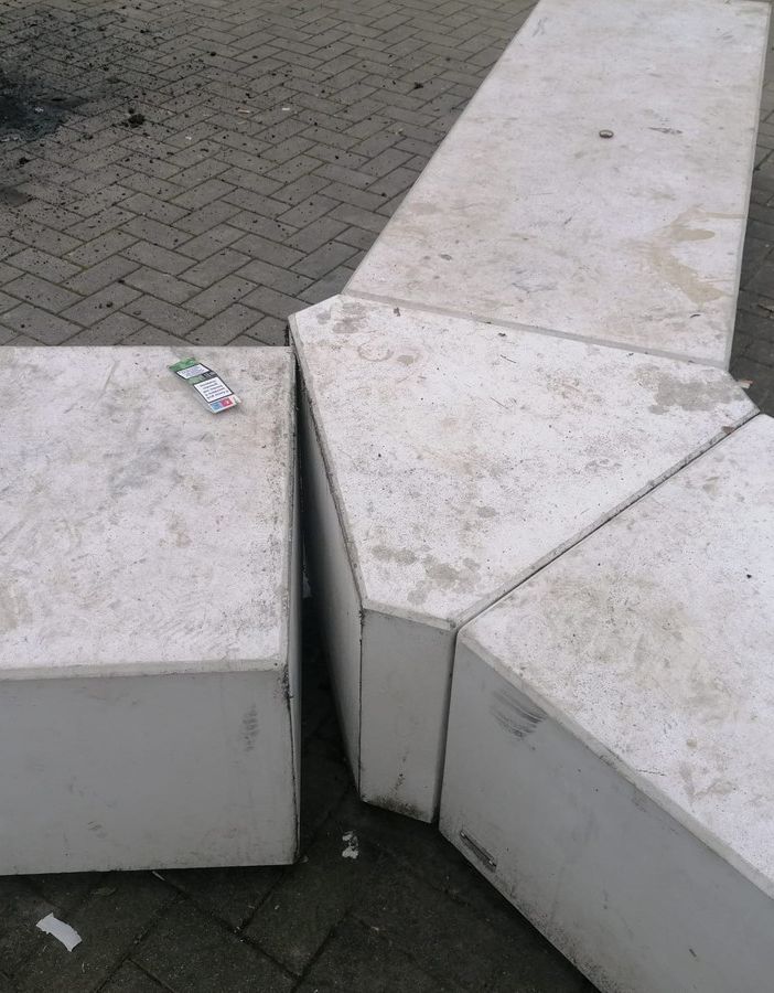 Vandalizzati di nuovo i giardini nel cuore di Aurora
