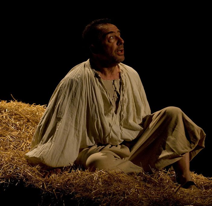 Quel che le fiamme non consumano: Giordano Bruno, vivo filosofo a teatro
