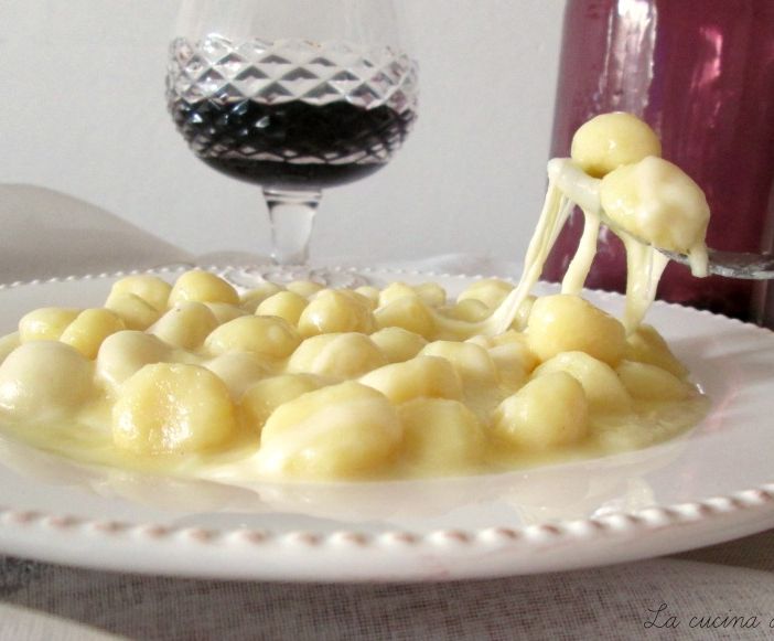 Un piatto di golosissimi &quot;gnocchi alla bava&quot;
