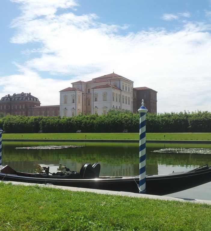 A Venaria le gondole nella Reggia: riprende l'attività dei gondolieri della Pescheria