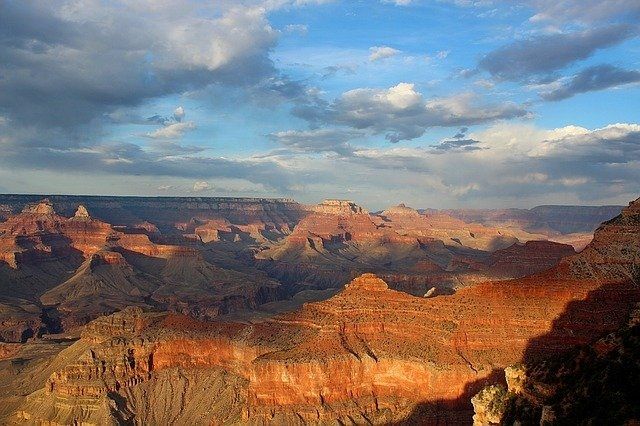Hai in mente un viaggio negli Stati Uniti in luoghi mozzafiato? Vai allora alla scoperta del Grand Canyon!