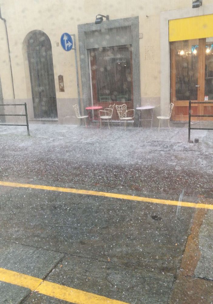 Pioggia e grandine su Torino (FOTO e VIDEO)