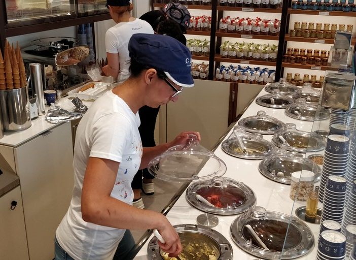 Chiudono le gelaterie Grom, la multinazionale Unilver punta sulla grande distribuzione