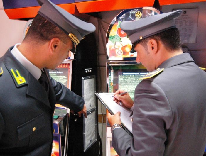 Accademia della Guardia di Finanza, bando per 61 allievi ufficiali
