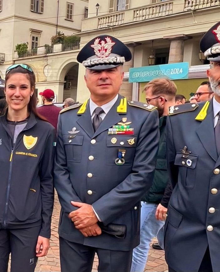 La Guardia di Finanza partecipa al Giro-E d’Italia: oggi alla tappa inaugurale partita da Torino
