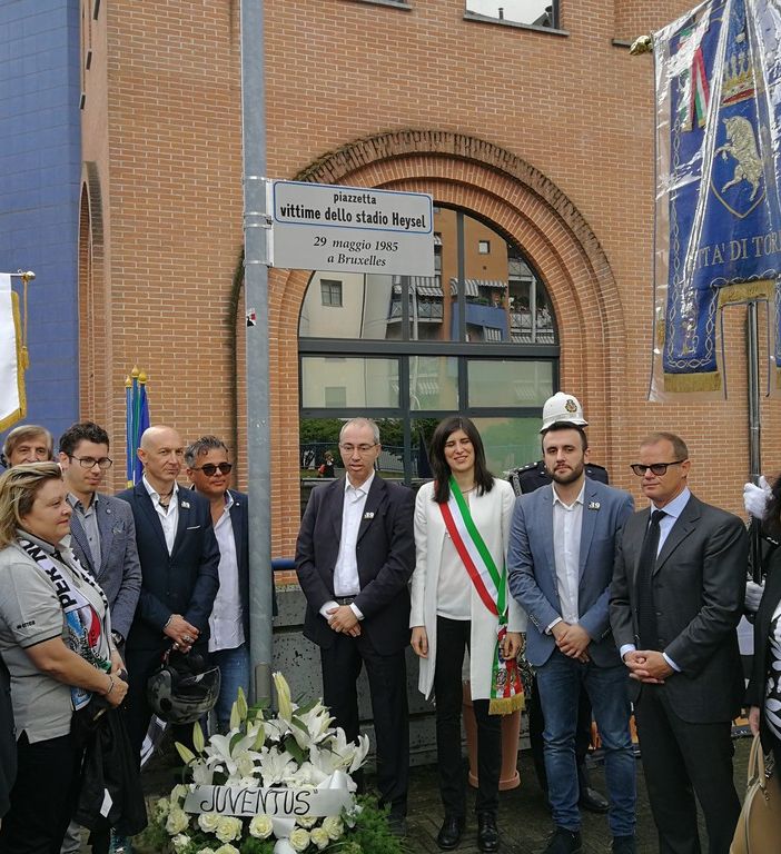 Torino ricorda le vittime dell’Heysel con una piazza (FOTO E VIDEO)