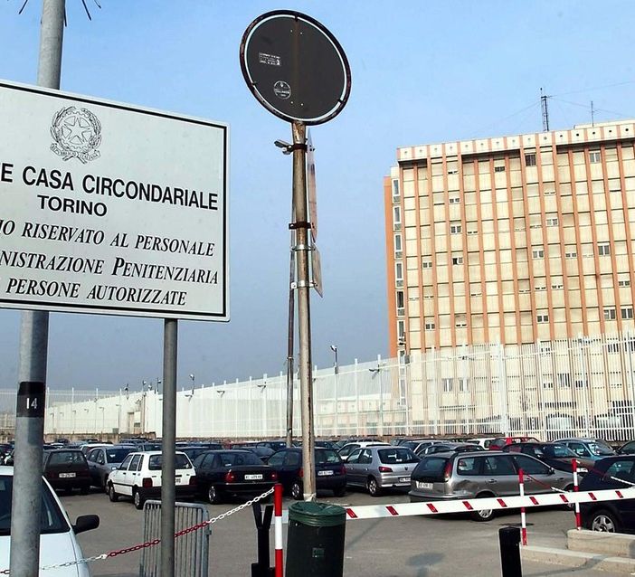 Alta tensione in carcere: detenuti in escandescenza cercano di minare l'ordine e la sicurezza tra le sbarre