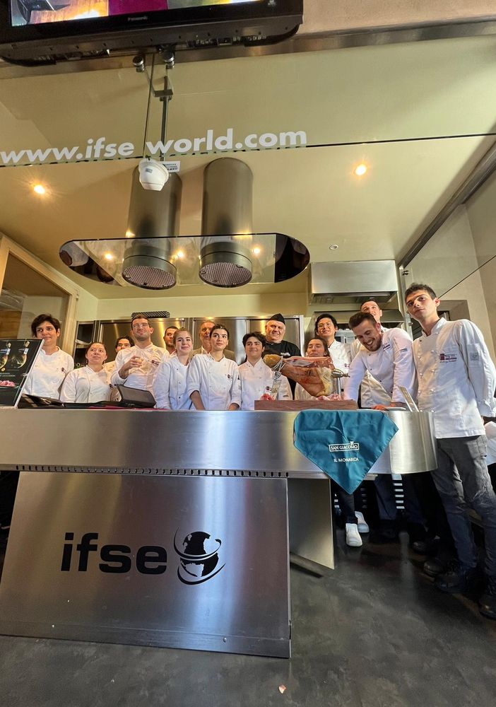 Il Prosciutto di Parma dop del Prosciuttificio San Giacomo sale in cattedra all’IFSE Culinary Institute di Piobesi