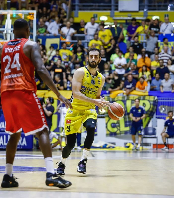 reale mutua vs pistoia e tifosi