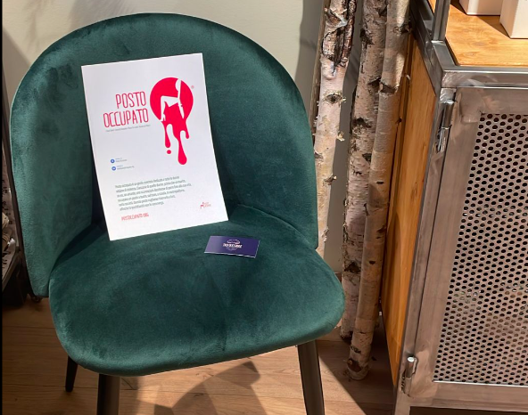 Un &quot;Posto Occupato&quot; per le donne vittime di violenza nei negozi di via Madama Cristina