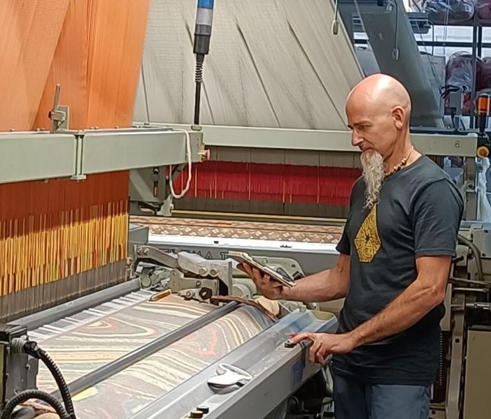 Lavorare nell'industria tessile: aperto un corso di formazione gratuito a Chieri