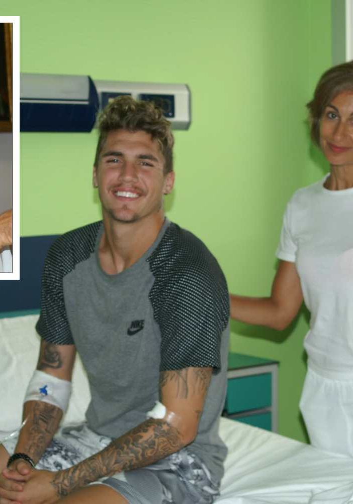 Il difensore centrale del Toro, Lyanco, nel suo letto d'ospedale a Chivasso con Susanna Barraco del reparto otorinolaringoiatria, in attesa dell'intervento del chirurgo Libero Tubino (nel riquadro) Il difensore centrale del Toro, Lyanco, nel suo letto d'ospedale a Chivasso con Susanna Barraco del reparto otorinolaringoiatria, in attesa dell'intervento del chirurgo Libero Tubino (nel riquadro)