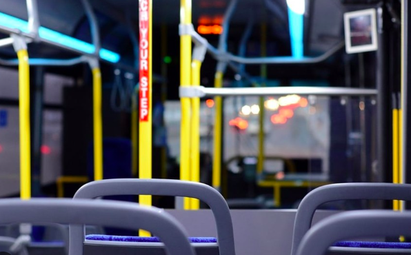 &quot;Ti mangio le budella&quot;: insulti e minacce all'autista di un tram del Gtt