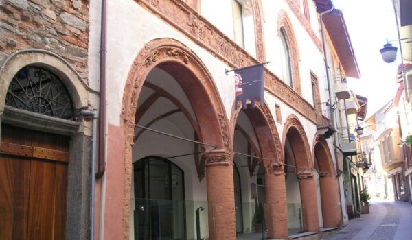Rivoli, alla Casa del Conte Verde apre la mostra Donna: avanguardia del futuro