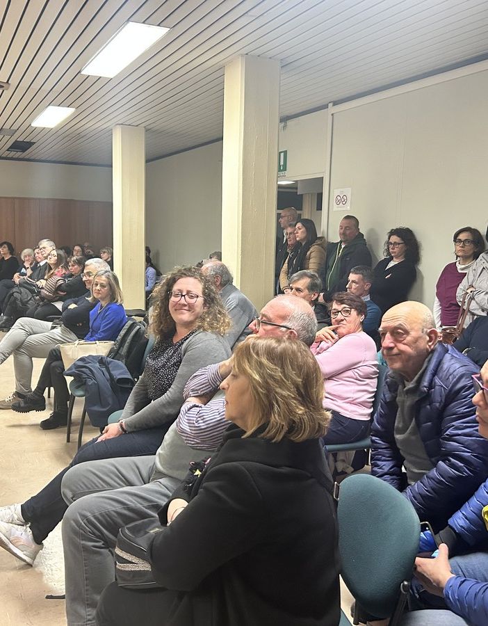 Allarme sicurezza, la rabbia di borgo Filadelfia: “Chiudo il bar prima la sera perché ho paura”