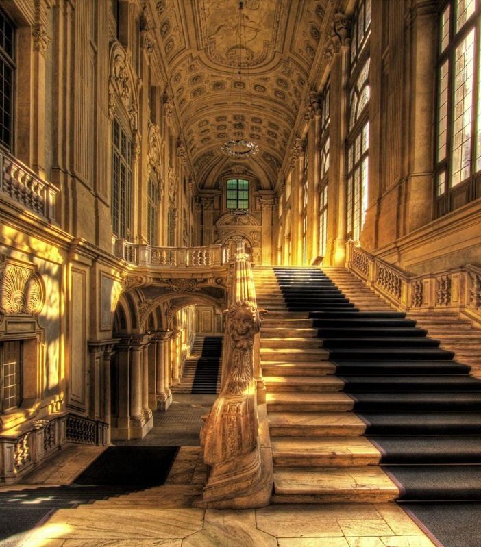 Una notte a Palazzo Madama con Club Silencio alla scoperta del Liberty