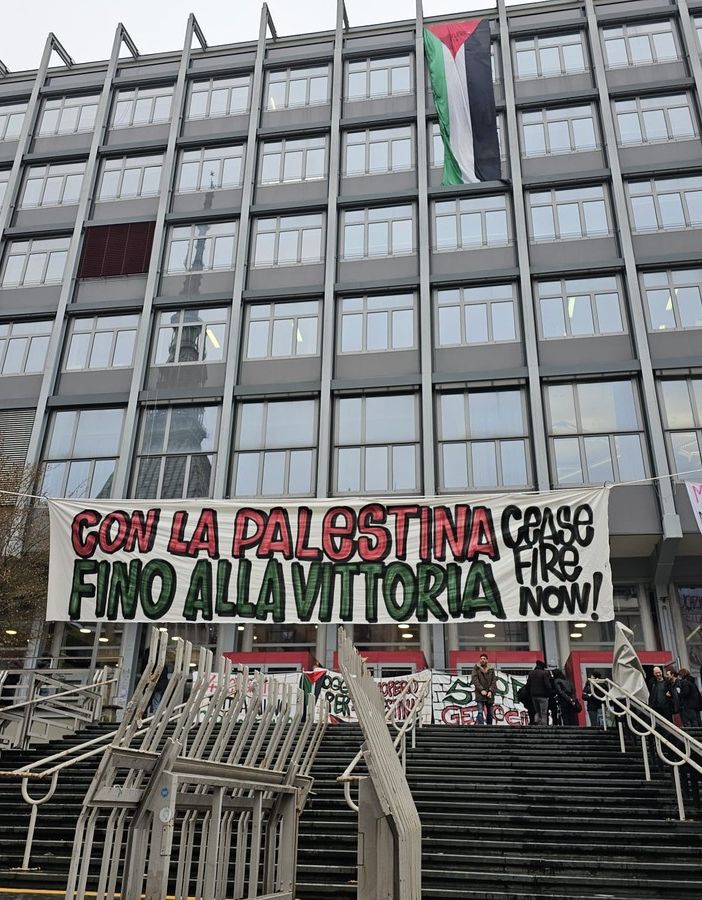 &quot;Con la Palestina fino alla vittoria&quot;. Studenti, docenti e sindacati in sciopero per Gaza