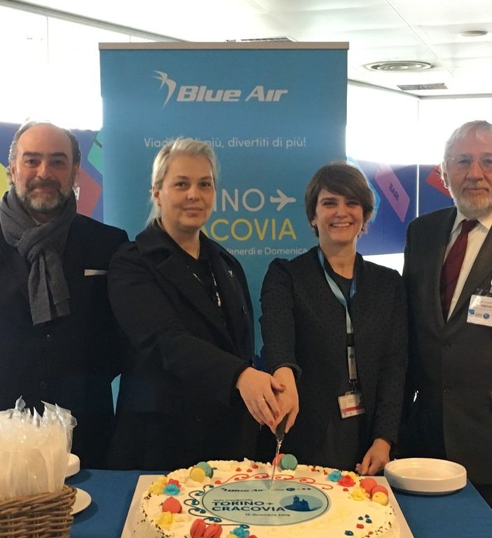 Caselle, inaugurato questa mattina il collegamento con Cracovia di Blue Air