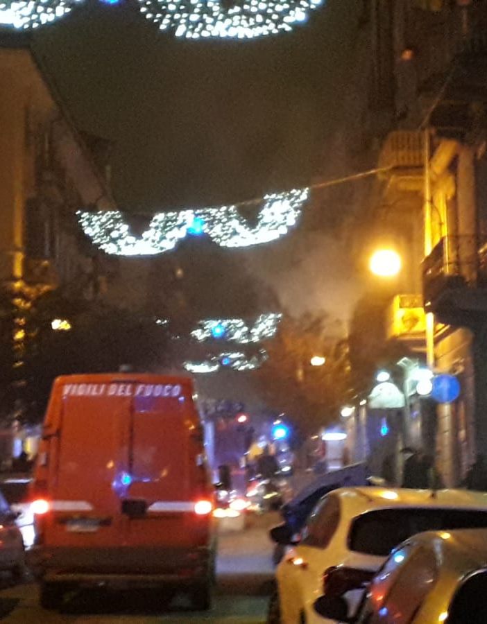 Incendio in una palazzina di via Berthollet: fumo per le vie di San Salvario