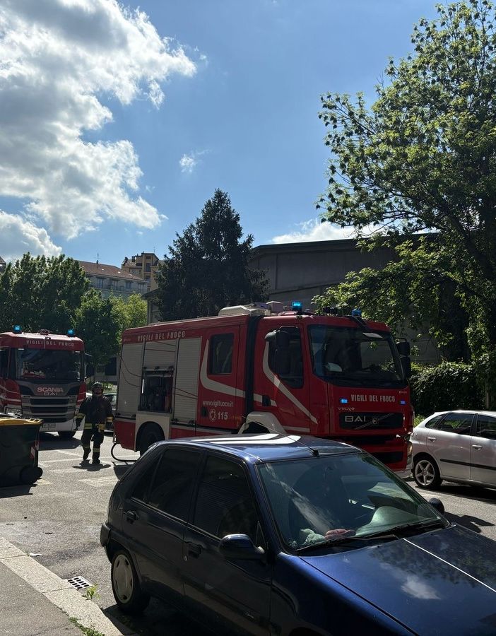 Incendio nella bocciofila Avvenire: “Le baracche occupate dai disperati”