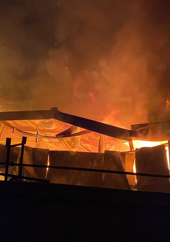 Incendio a Caselle Torinese: distrutta una falegnameria