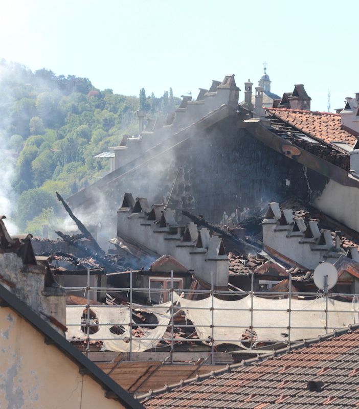 Incendio in via Vanchiglia, lanciata una raccolta fondi online per le famiglie sfollate