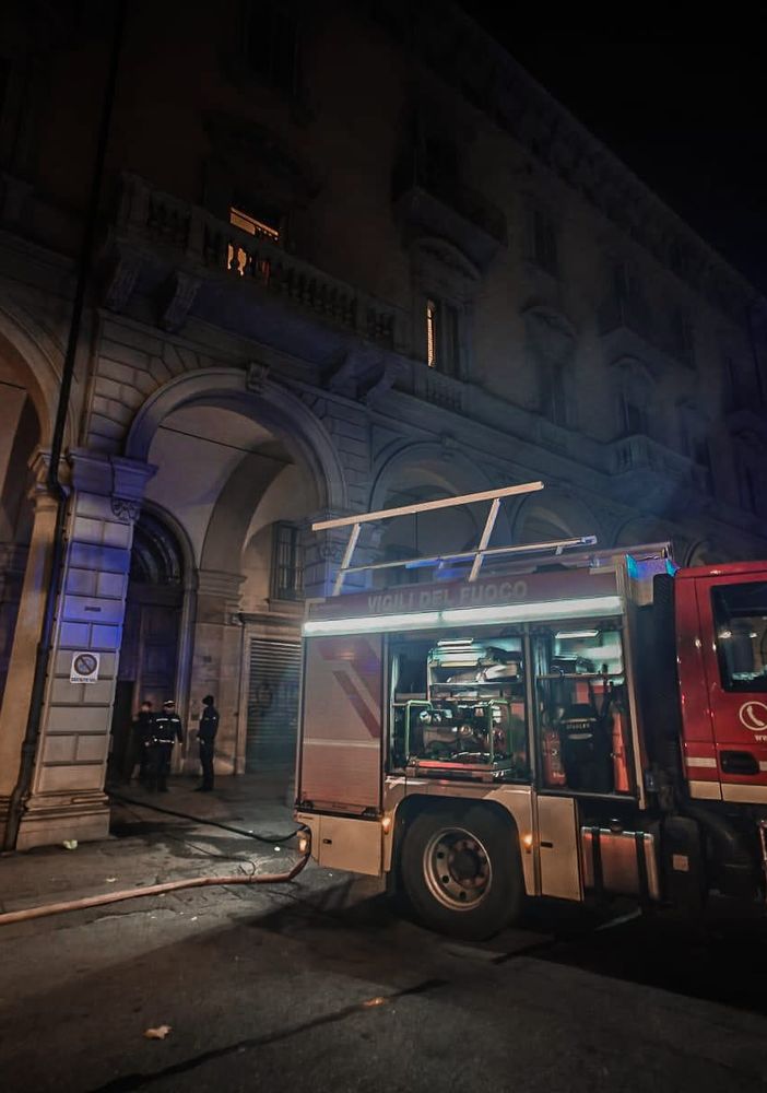 Incendio in corso Vittorio Emanuele, perde la vita una 25enne