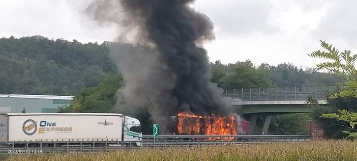 incendio tir a21