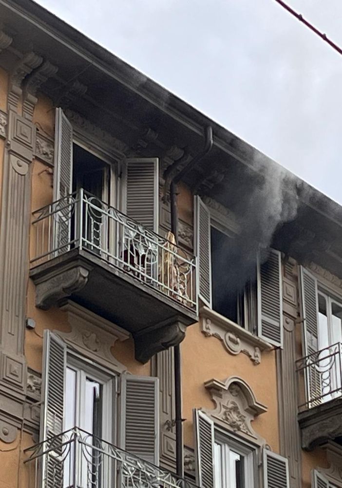 rogo in una casa di via barge