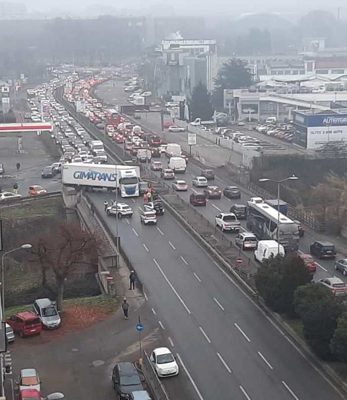 incidente moncalieri