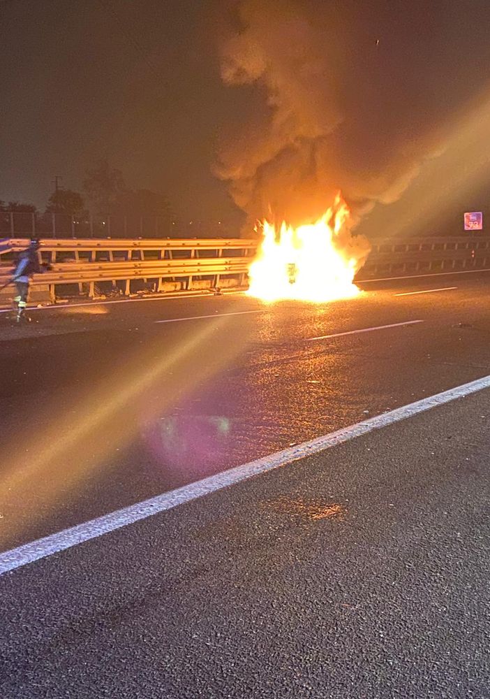 incidente tangenziale con incendio