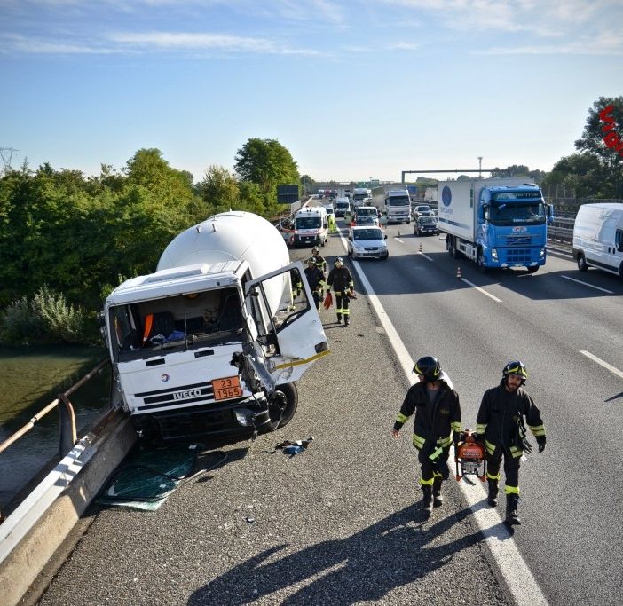 Incidente sulla tangenziale di Torino, rallentamenti e lunghe code (FOTO E VIDEO)