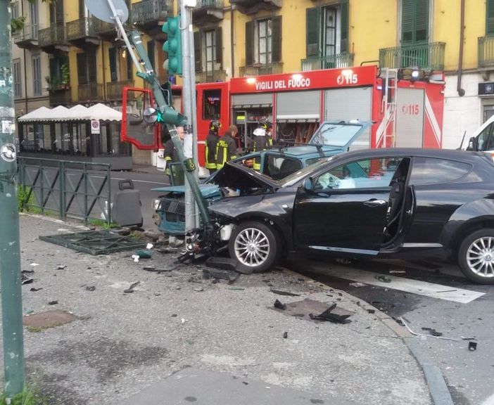 Scontro in Lungo Dora Napoli tra Panda e Mito, muore un uomo sul colpo