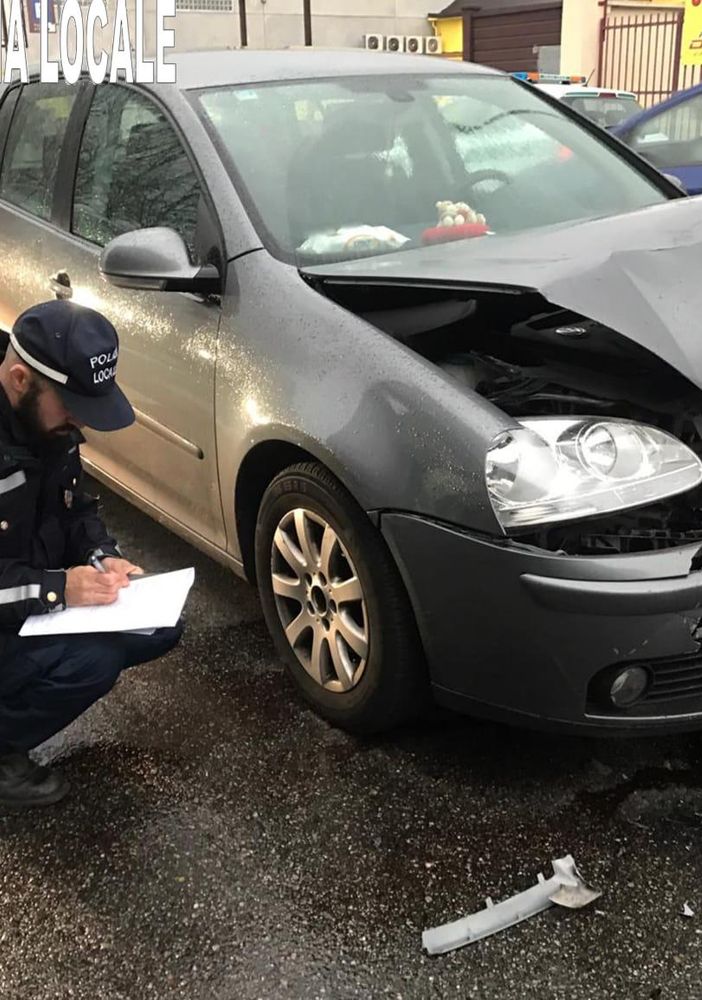Tamponamento su via XXV Aprile a Nichelino: due feriti e traffico in tilt