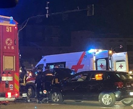 Brutto incidente ieri sera a Nichelino: due feriti e circolazione in tilt