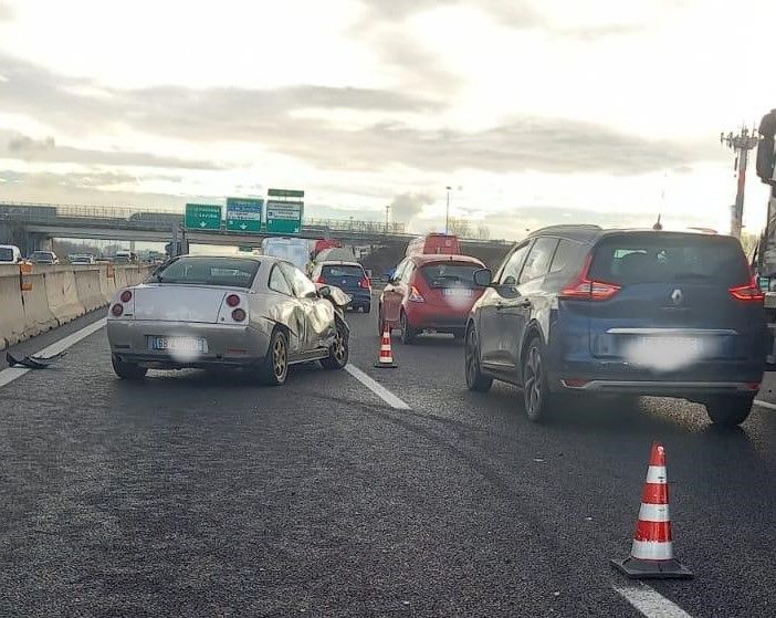 Incidente all'altezza dell'Interporto di Orbassano: disagi al traffico