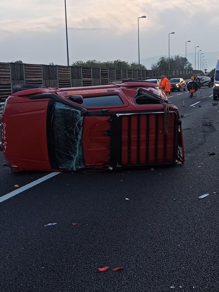 Incidente sul raccordo Torino-Pinerolo: tre feriti e traffico paralizzato sulla tangenziale