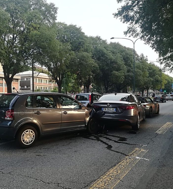 Incidente in corso Potenza: tre auto coinvolte, una persona lievemente ferita