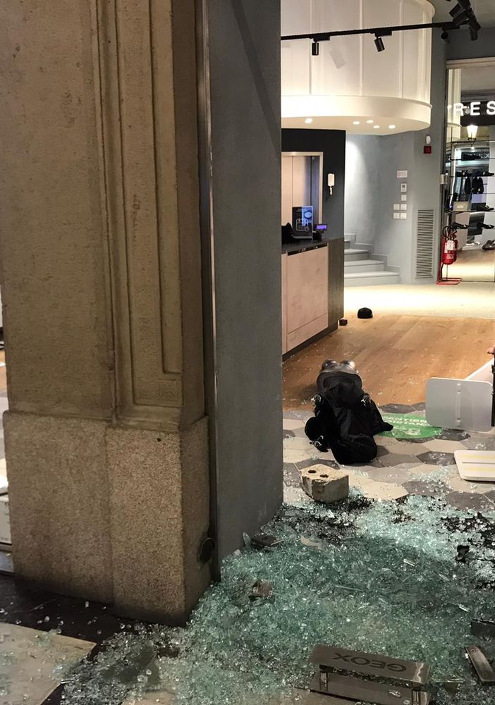 Guerriglia urbana, il gip non convalida gli arresti fatti martedì dalla Polizia