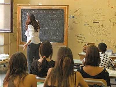 La solidarietà della Cub Scuola all'insegnante torinese aggredito ieri