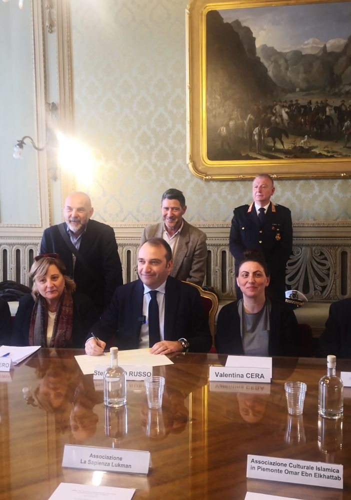 Torino rinnova il patto con le comunità islamiche, che si allarga anche alla provincia